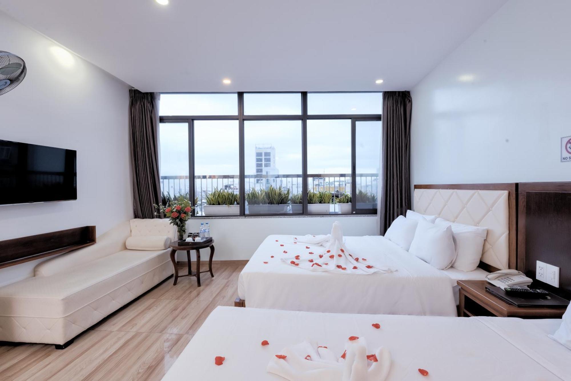 Dana Sailing Hotel Da Nang Zewnętrze zdjęcie