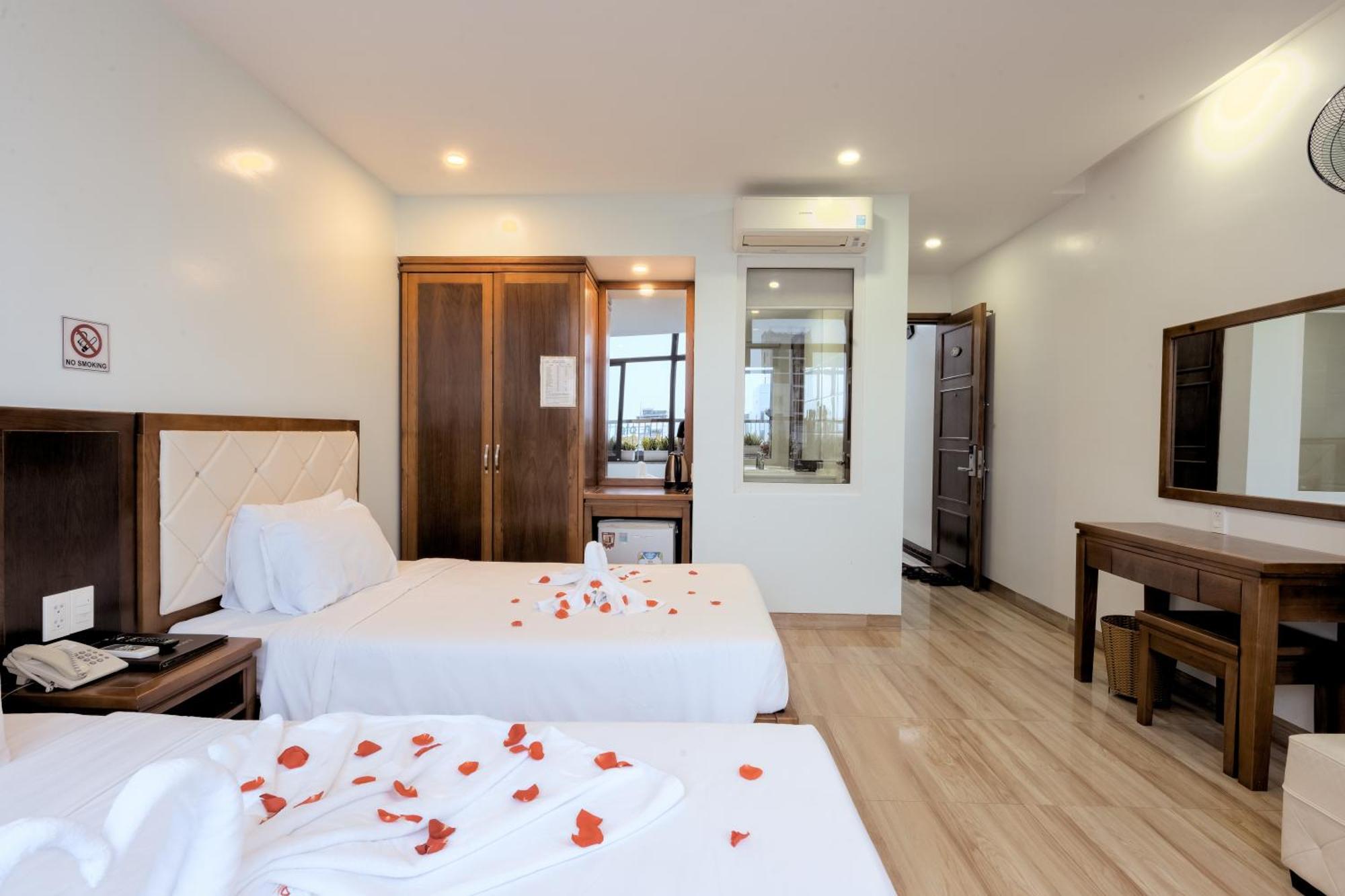 Dana Sailing Hotel Da Nang Zewnętrze zdjęcie