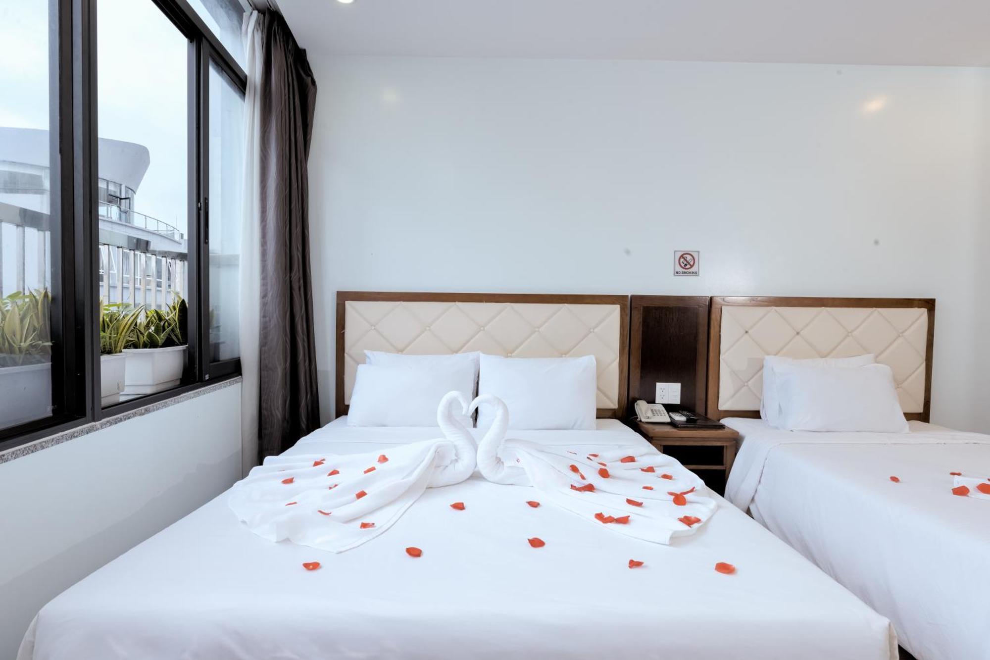 Dana Sailing Hotel Da Nang Zewnętrze zdjęcie
